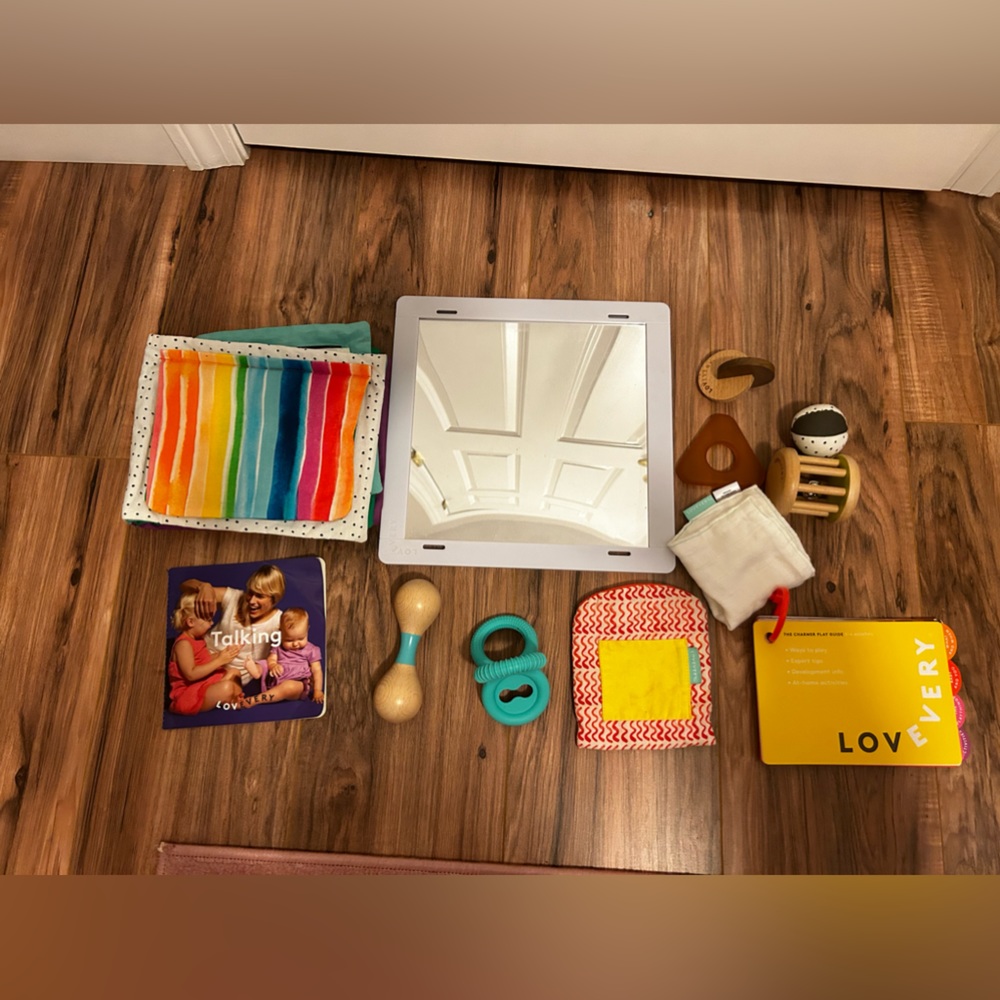 Lovevery 3-4 months play set